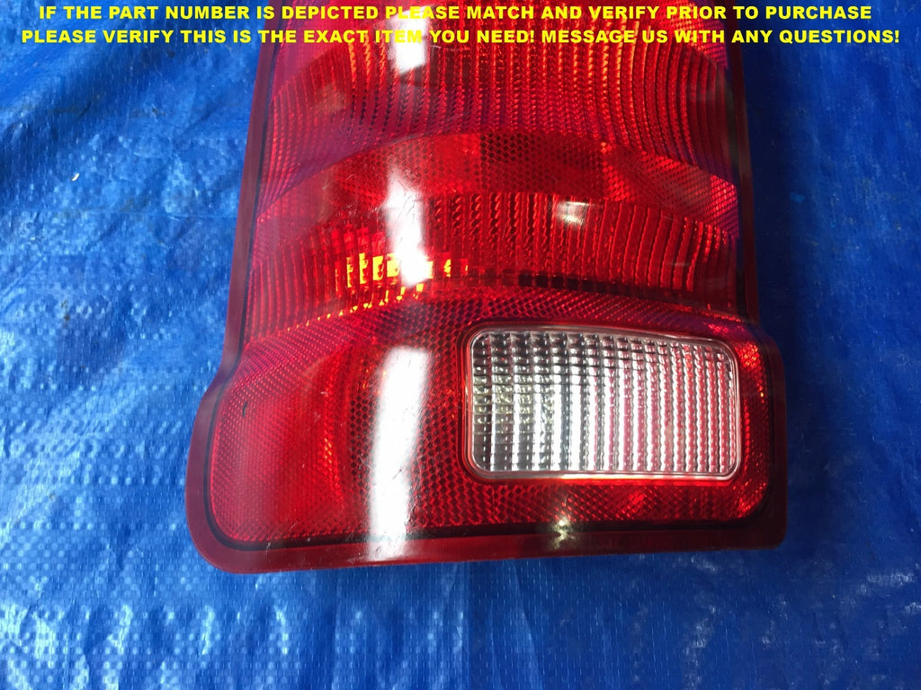 OEM 2001 2002 2003 01 02 03 FORD EXPLORER PASSENGER RIGHT TAIL LIGHT 7B1