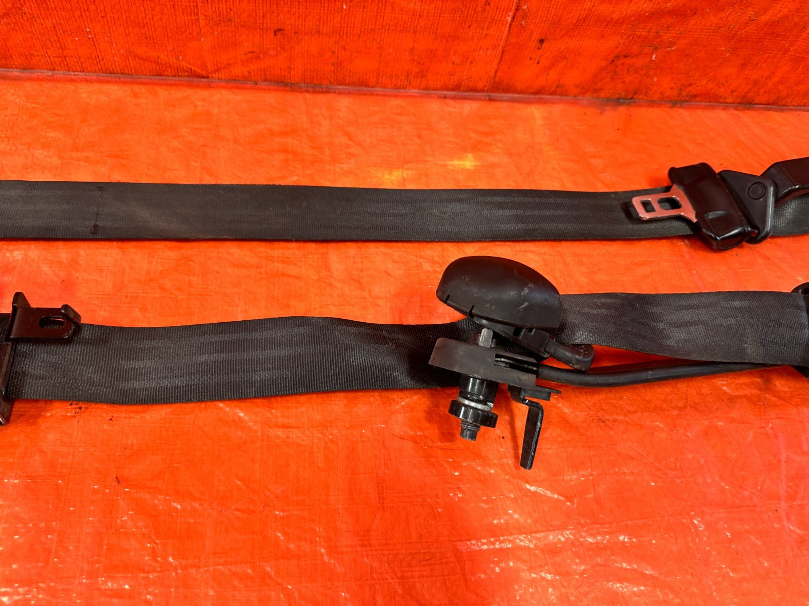 10 16 HYUNDAI GENESIS COUPE   LEFT & RIGHT FRONT SEAT BELTS   BLACK   OEM #2992
