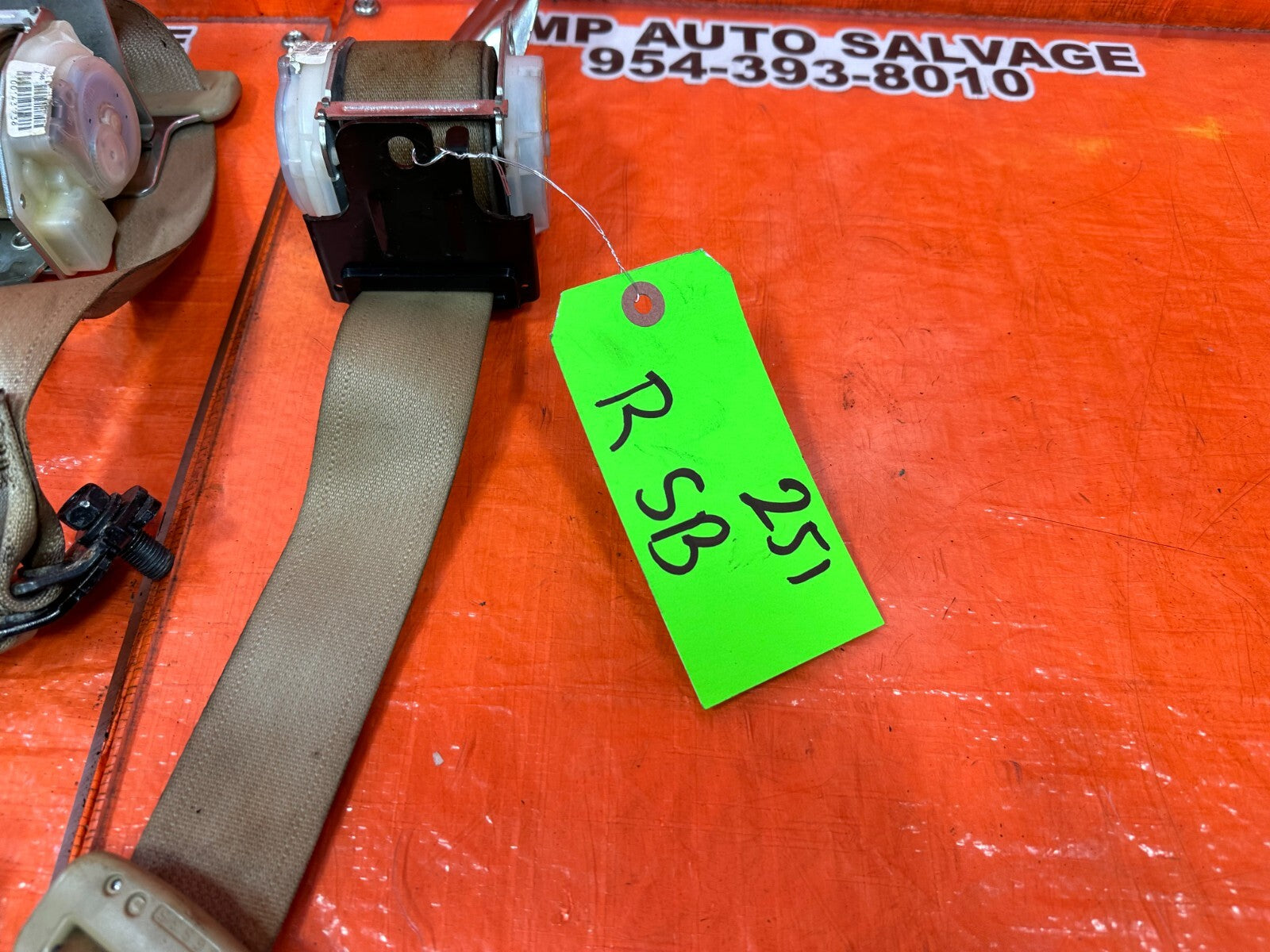 08 12 HONDA ACCORD SEDAN REAR SEAT BELT SET LEFT & RIGHT SEAT BELTS TAN OEM 2515