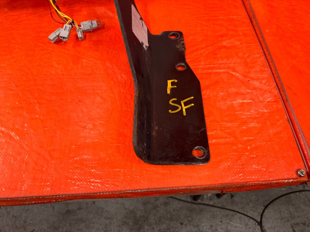 04 08 ACURA TSX   CURT MANUFACTURING TOW HITCH   #TSX1