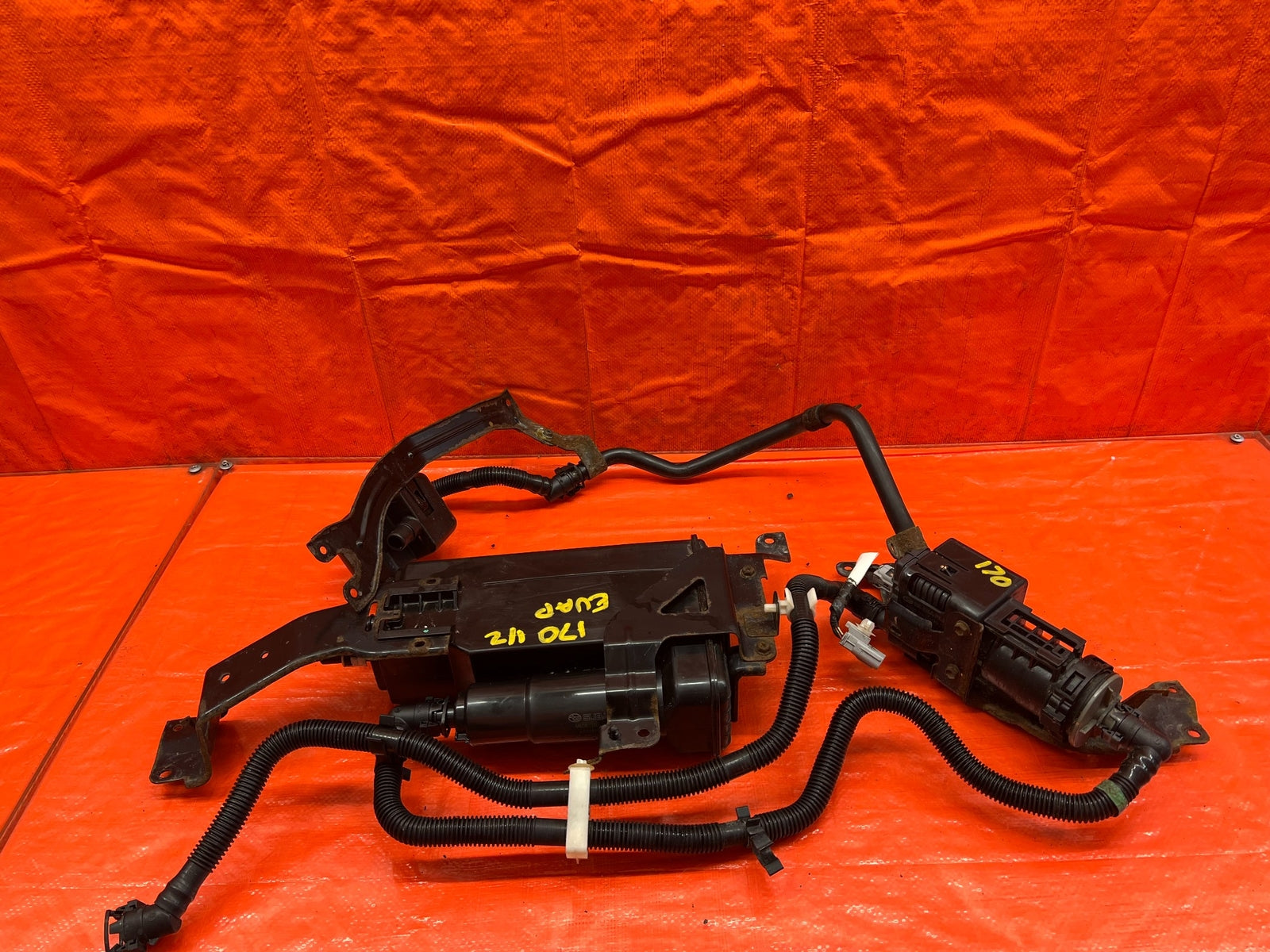 15 21 SUBARU WRX & STI   EJ257 FUEL VAPOR CHARCOAL EVAP TANK CANISTER   OEM #1709