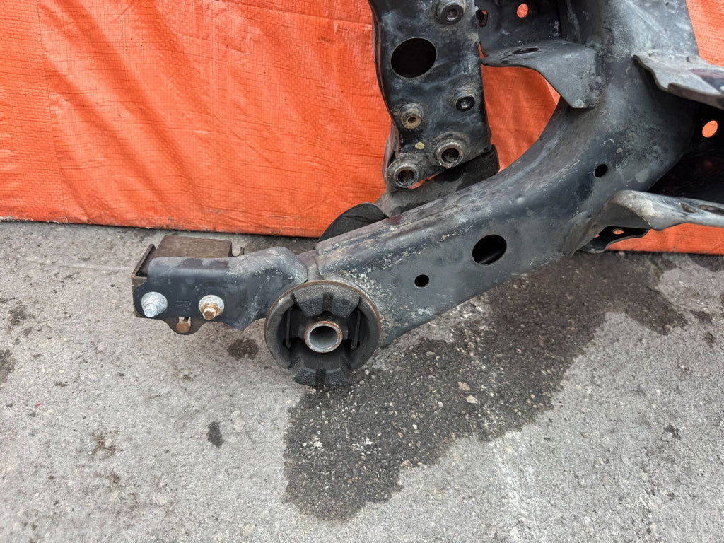 08 15 INFINITI G37 COUPE & CONVERTIBLE   REAR SUBFRAME CROSSMEMBER K FRAME   3208