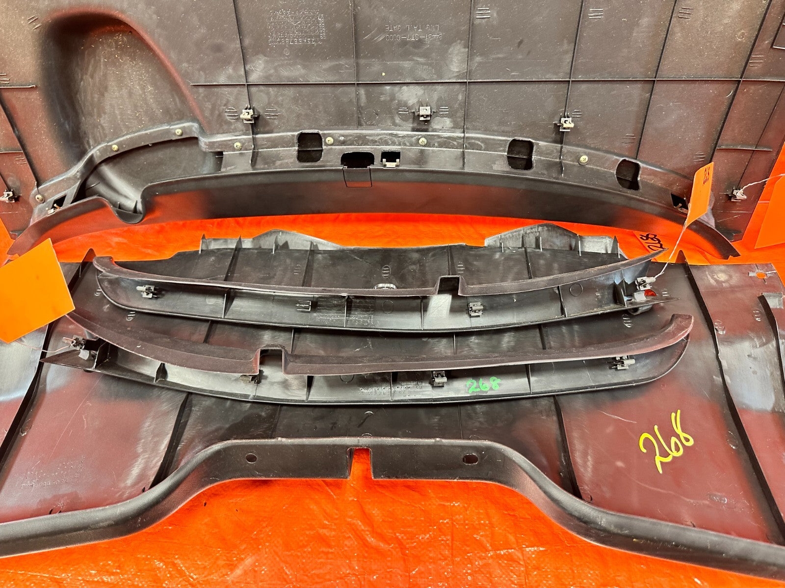 94 01 ACURA INTEGRA   2D   REAR TAIL GATE TAILGATE LINING TRIM PLASTIC OEM #26819