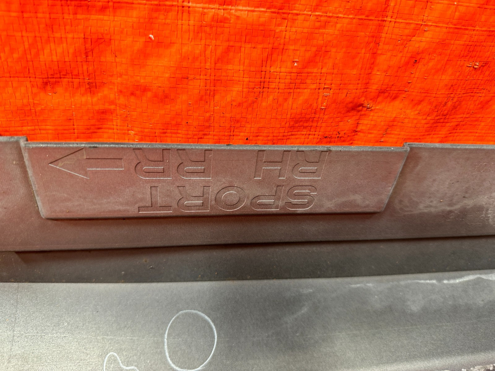 2008 INFINTI G37 COUPE SPORT SIDE SKIRT ROCKER MOLDING TRIM RIGHT OEM 32020