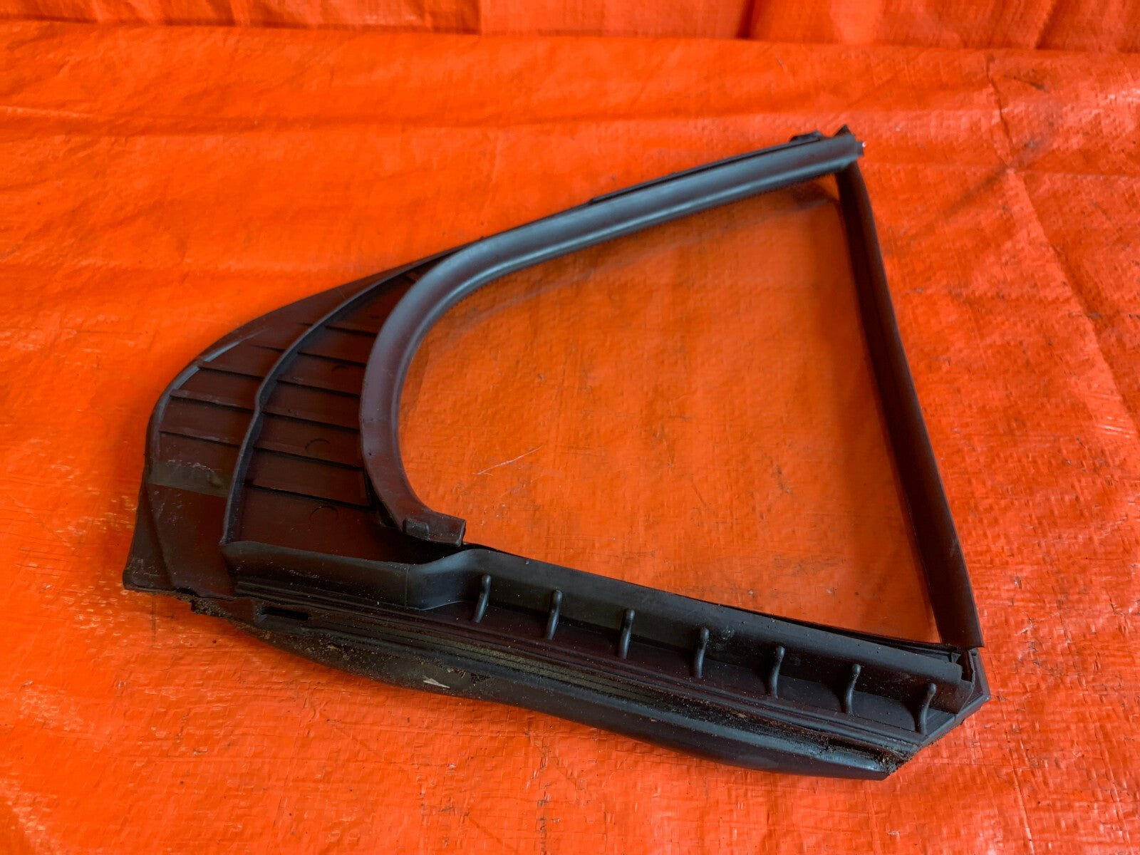 OEM 2004 04 ACURA TSX   DRIVER LEFT REAR QUARTER GLASS 5