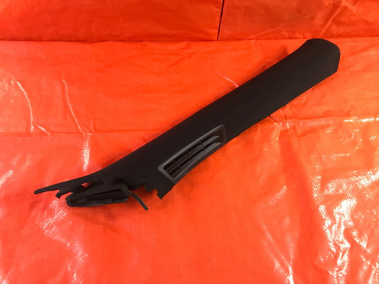 OEM 2017 17 INFINITI Q60 AWD 3.0L TT   PASSENGER RIGHT A PILLAR R RH0