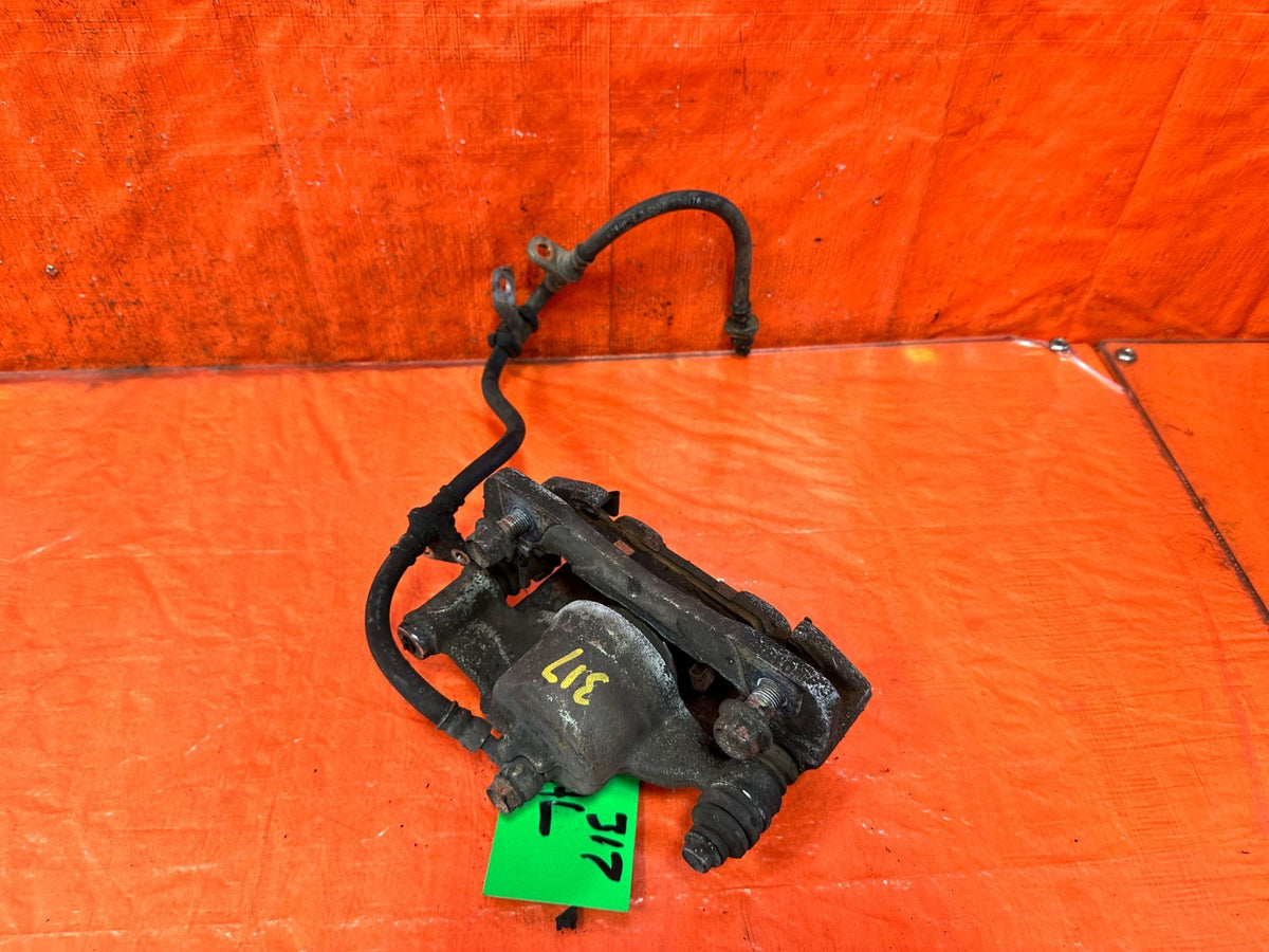 90-91 HONDA CIVIC HATCHBACK - PASSENGER RIGHT FRONT BRAKE CALIPER - OEM 3176
