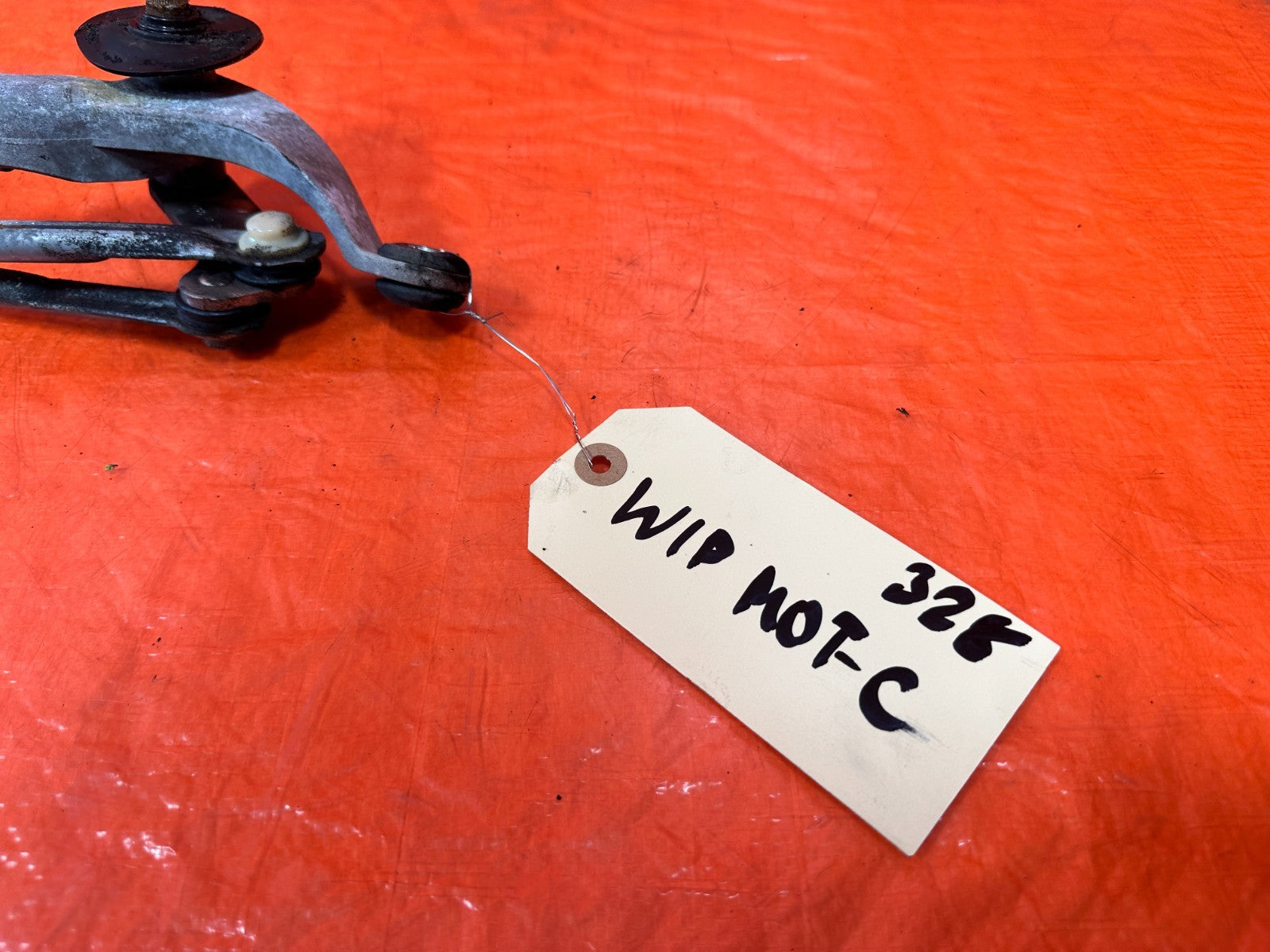 08 15 INFINITI G37 & Q60    2D COUPE   WINDSHIELD WIPER MOTOR W/ LINKAGE OEM 3281