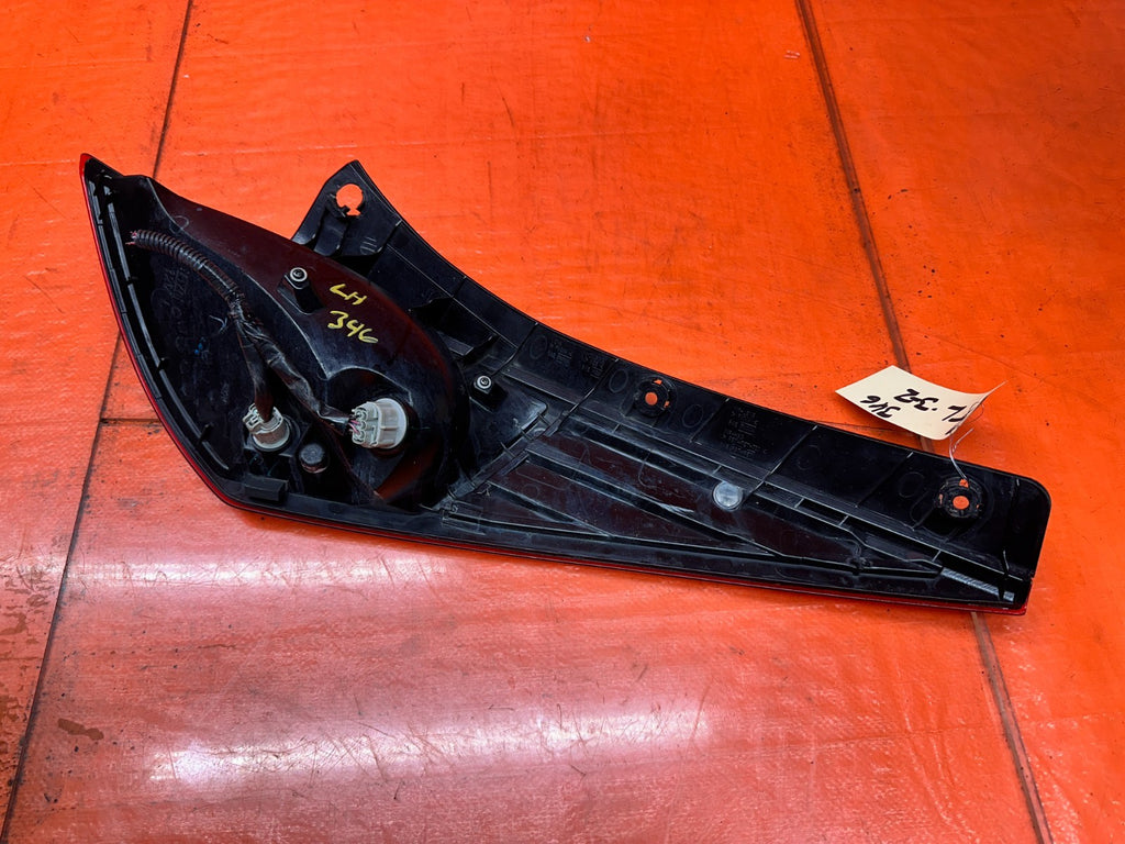03-05 NISSAN 350Z 2D DRIVER LEFT REAR TAIL LIGHT LAMP ASSEMBLY OEM #3468