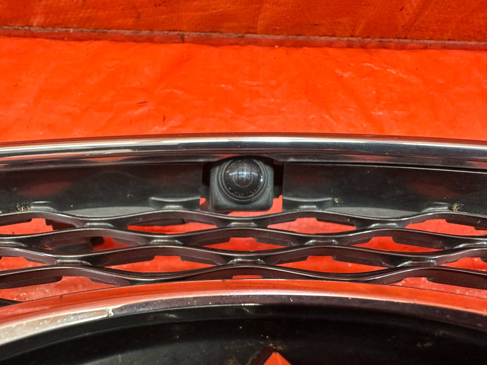 14 17 INFINITI Q50 FRONT GRILLE 100% COMPLETE W/ FRONT CAMERA   OEM FACTORY #21512