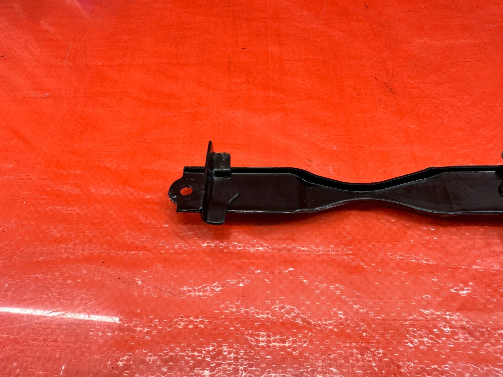 14 20 INFINITI Q50 & 17 20 Q60   BATTERY MOUNTING BRACKET TIE DOWN   OEM #1856