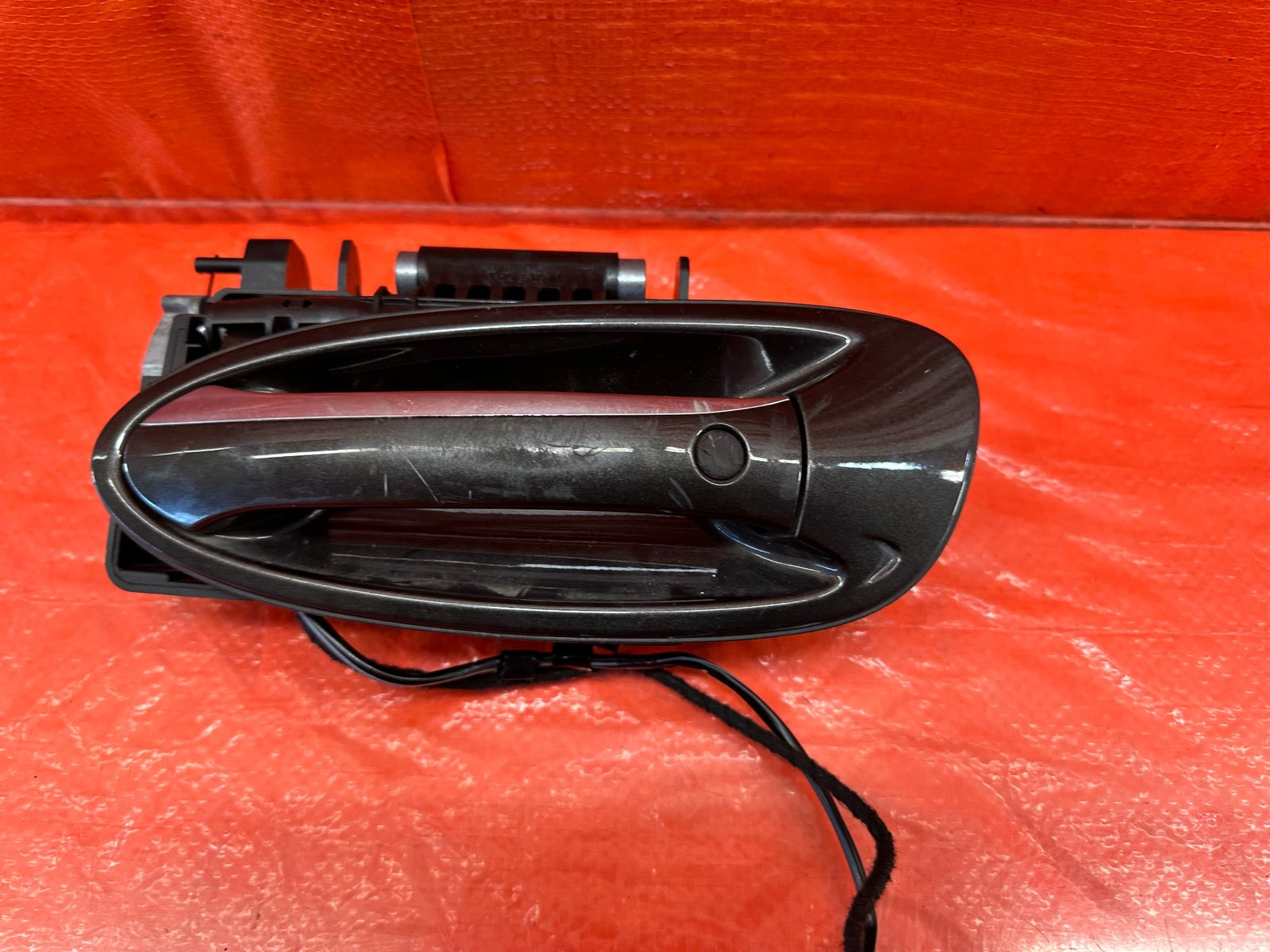 10 16 PORSCHE PANAMERA   DRIVER LEFT REAR EXTERIOR DOOR HANDLE   OEM FACTORY #658