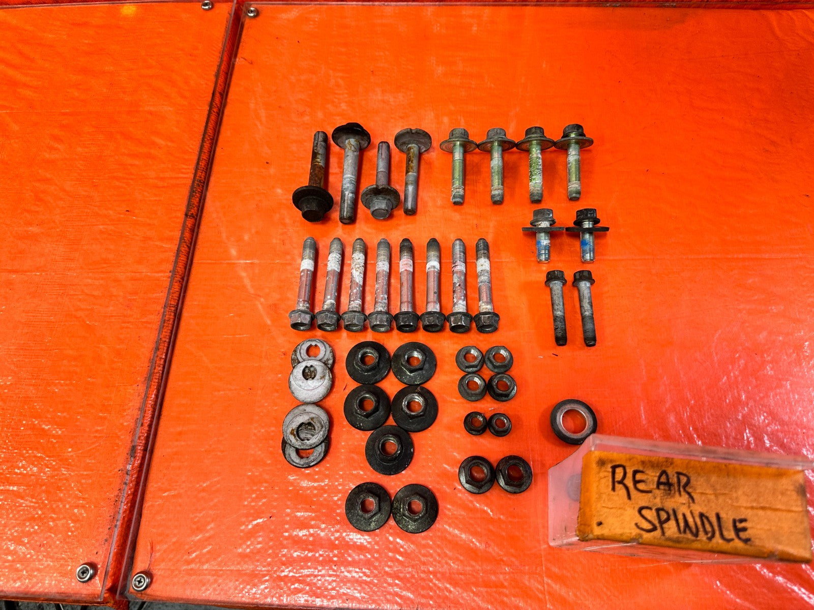 09 11 MAZDA RX8 RX 8 REAR CONTROL ARM TRAILING ARM LEFT AND RIGHT BOLTS OEM 3030