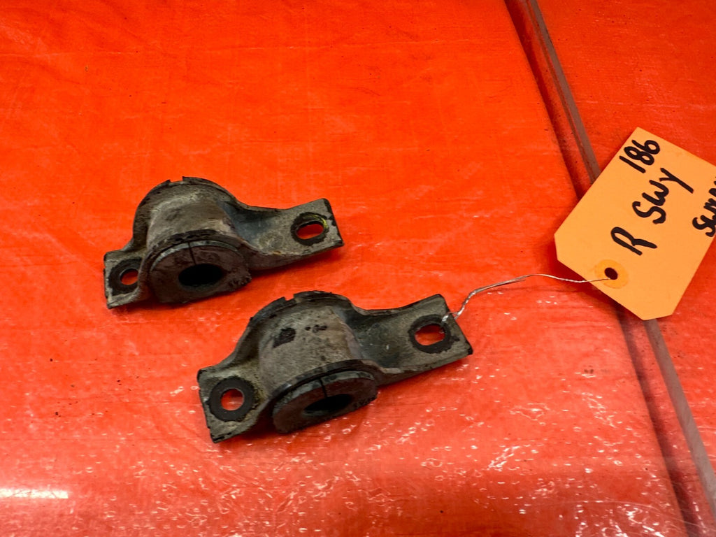 02 05 HONDA CIVIC SI EP3 HATCH REAR SWAY BAR MOUNTING BRACKET & BUSHINGS OEM 1866