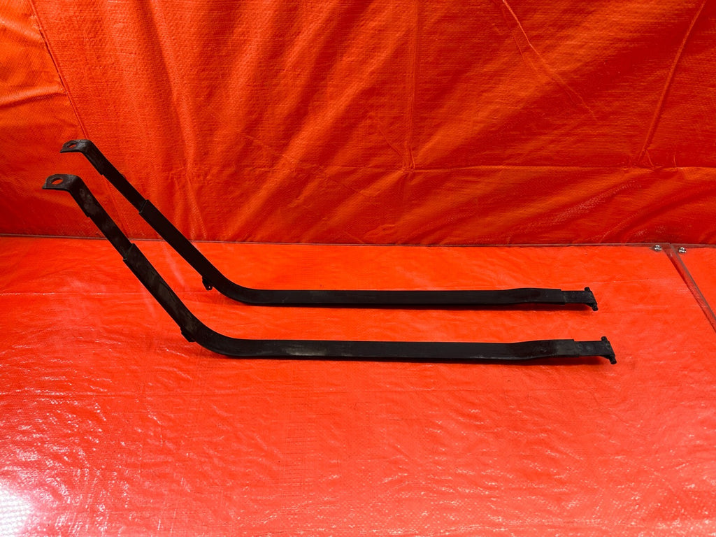 08 15 INFINITI G37 COUPE GAS GASOLINE FUEL TANK MOUNTING STRAPS BAND SET OEM 1887