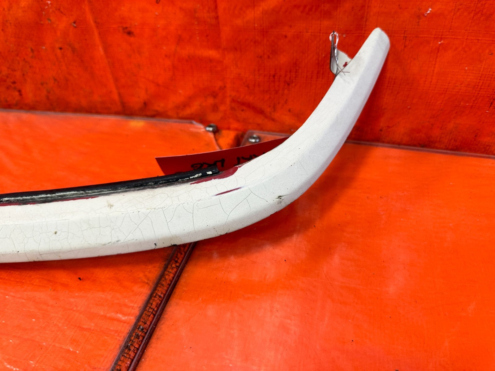 90 91 HONDA CIVIC HATCHBACK   FRONT BUMPER GRILLE INSERT  ASSEMBLY   OEM 3253