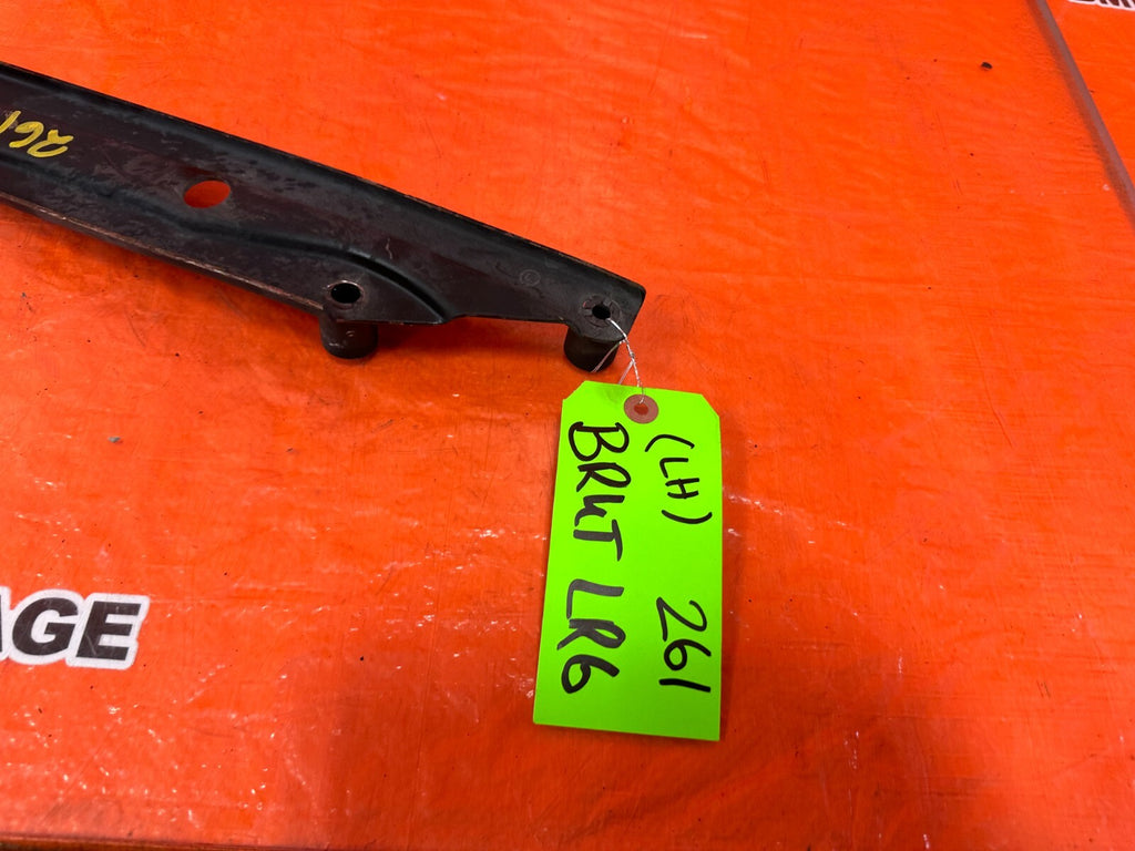 02 10 LEXUS SC430   DRIVER LEFT SUBFRAME BRACE EXTENSION ROD BRACKET   OEM #2614