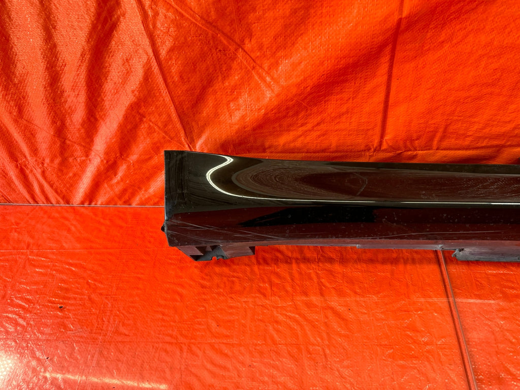 08 15 INFINITI G37 Q60 COUPE   SIDE SKIRT ROCKER MOLDING TRIM RIGHT SIDE OEM 1889