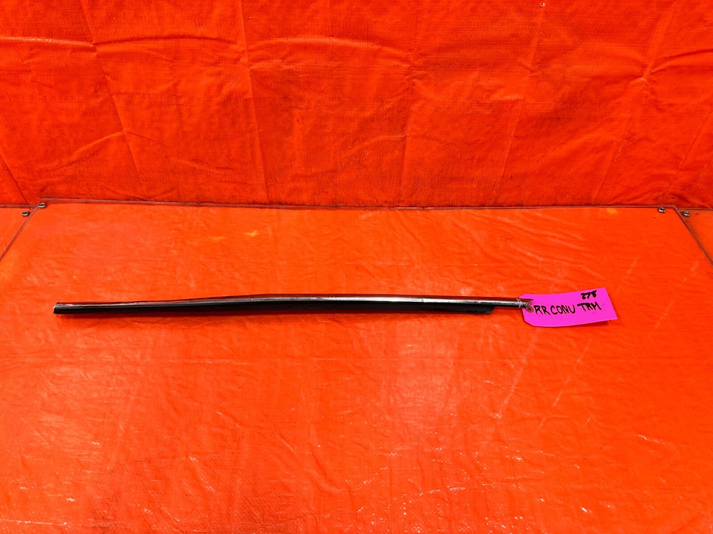 09 15 INFINITI G37 CONVERTIBLE   RIGHT REAR CONVERTIBLE DRIP RETAINER   OEM #2780