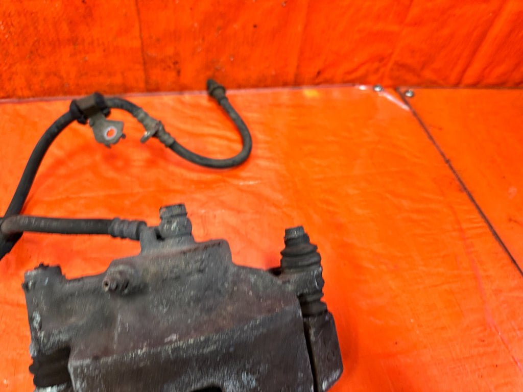 90 91 HONDA CIVIC HATCHBACK   PASSENGER RIGHT FRONT BRAKE CALIPER   OEM 3173