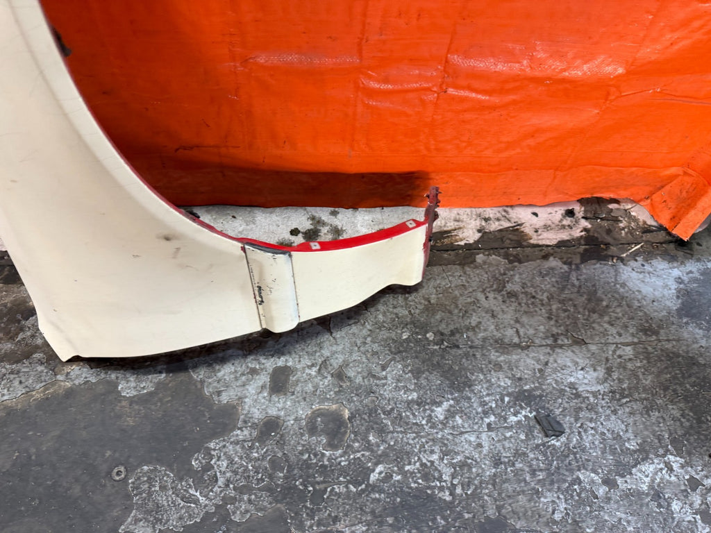 90 91 HONDA CIVIC HATCHBACK   FENDER   PASSENGER RIGHT SIDE FENDER   OEM 3255