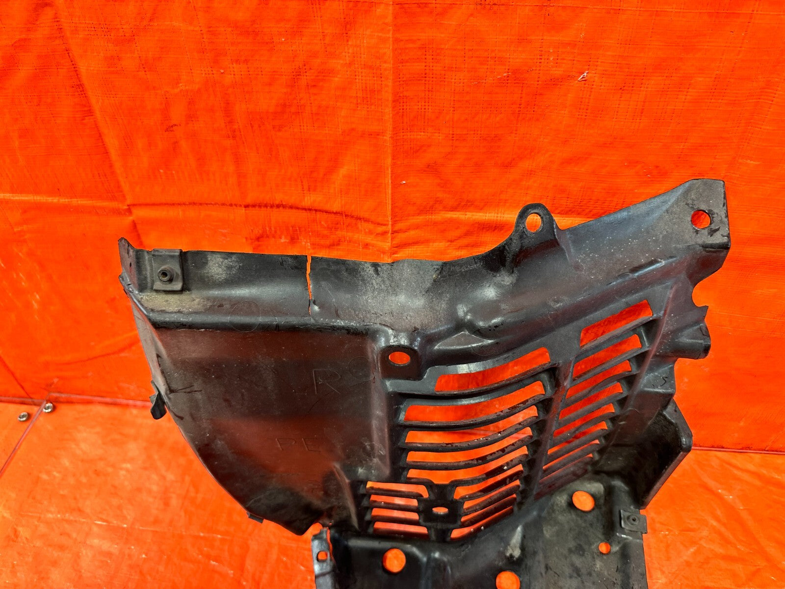92 96 LEXUS SC300   FENDER LINER SPLASH SHIELD PASSENGER RIGHT FRONT   OEM #2764