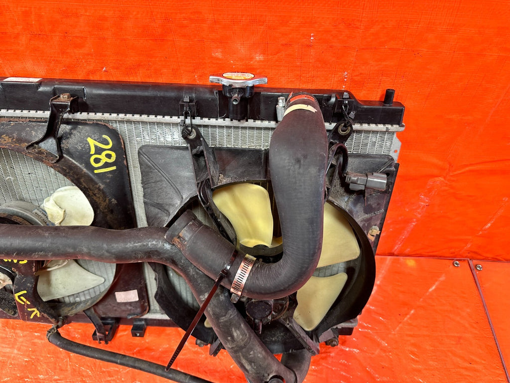 94 01 ACURA INTEGRA   AUTOMATIC MODEL   RADIATOR W/ HOSES AND RESERVOIR   OEM 817