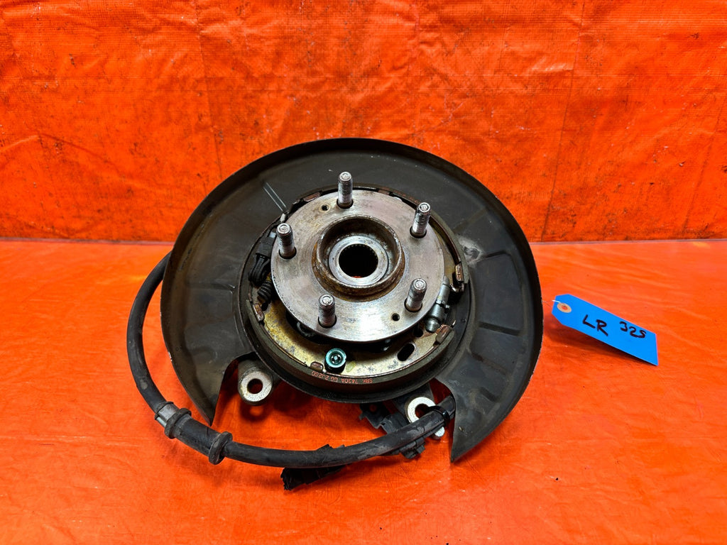 10 16 HYUNDAI GENESIS COUPE   DRIVER LEFT REAR SPINDLE KNUCKLE HUB OEM #3251