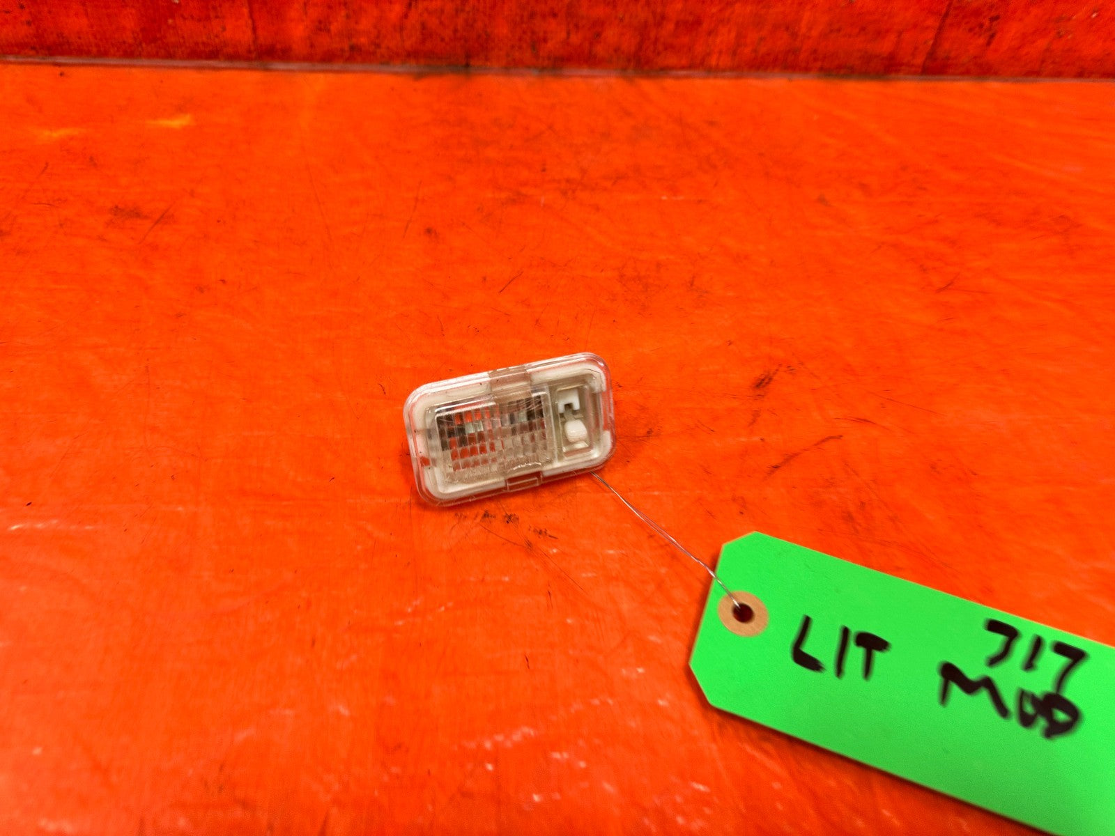 90 91 HONDA CIVIC HATCHBACK   REAR INTERIOR TRUNK LIGHT LAMP   OEM 3171