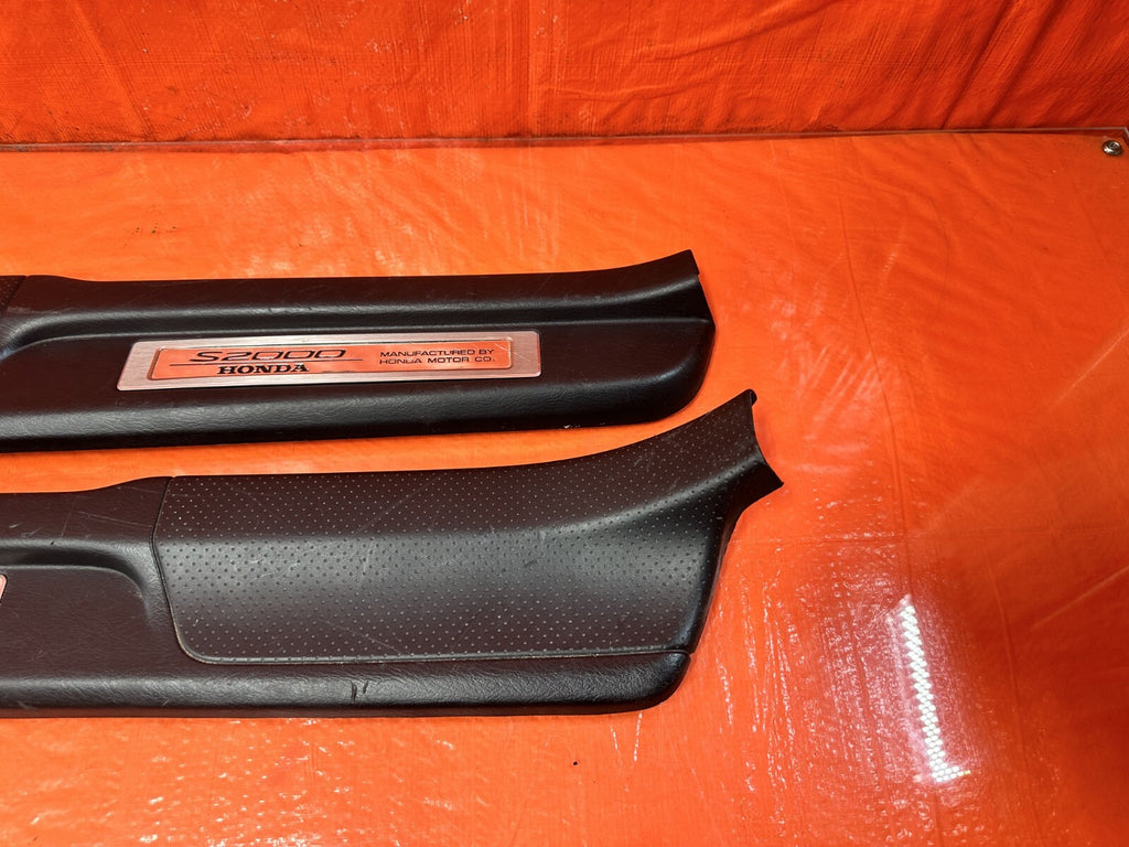 00 09 HONDA S2000   LEFT AND RIGHT FLOOR PILLARS SCUFF PLATE SET   OEM #2901