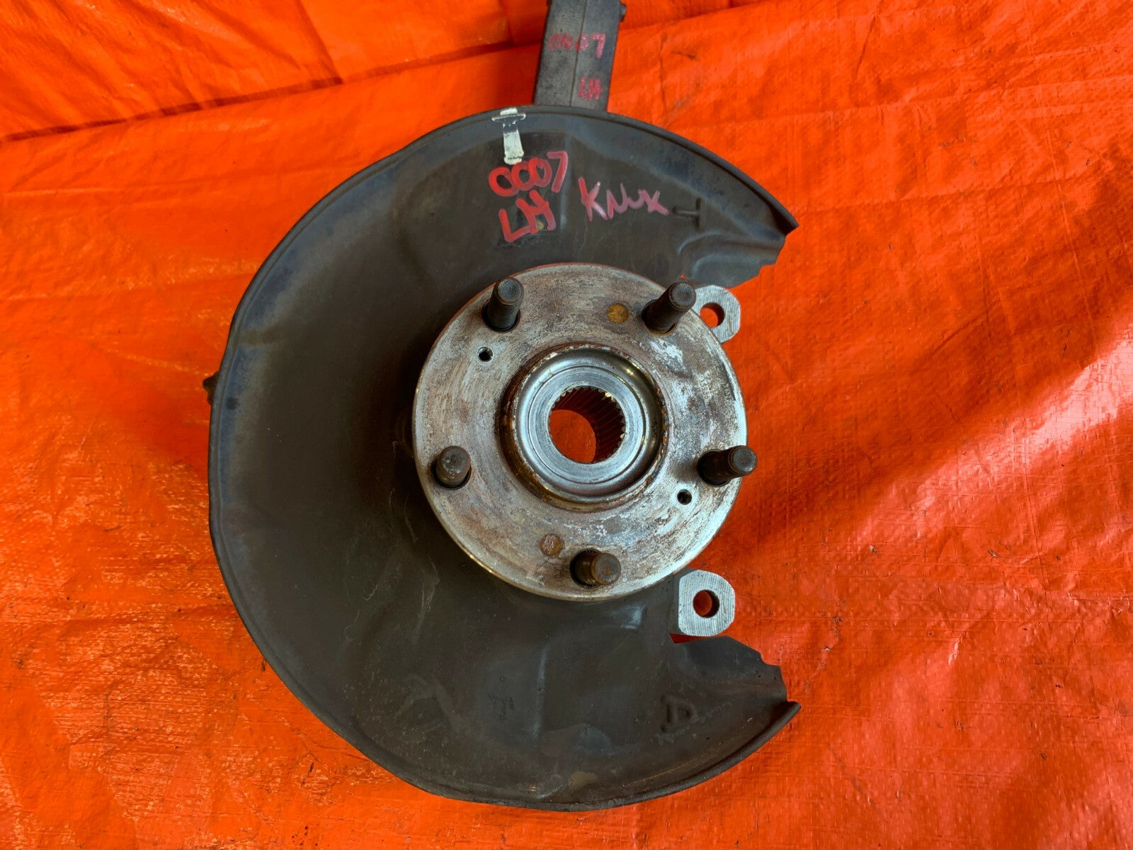 2009 09 ACURA TSX   DRIVER LEFT FRONT SPINDLE KNUCKLE HUB   GOOD BUSHINGS3