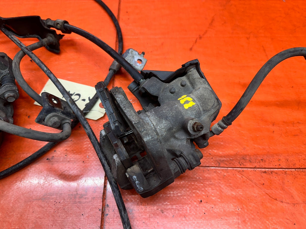 97 01 HONDA PRELUDE 2.2L REAR LEFT RIGHT BRAKE CALIPERS E BRAKE CABLES OEM #33611