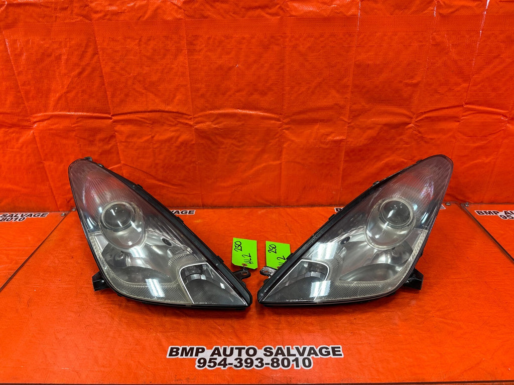00 05 TOYOTA CELICA   LEFT & RIGHT   HALOGEN HEADLIGHTS HEADLAMPS   OEM #2500