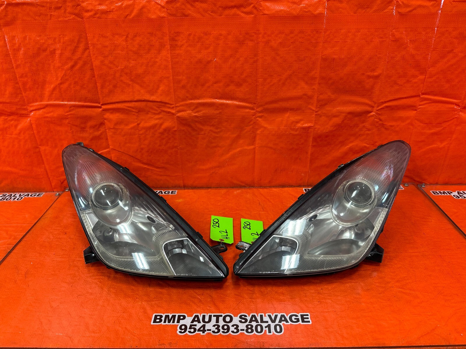 00 05 TOYOTA CELICA   LEFT & RIGHT   HALOGEN HEADLIGHTS HEADLAMPS   OEM #2500