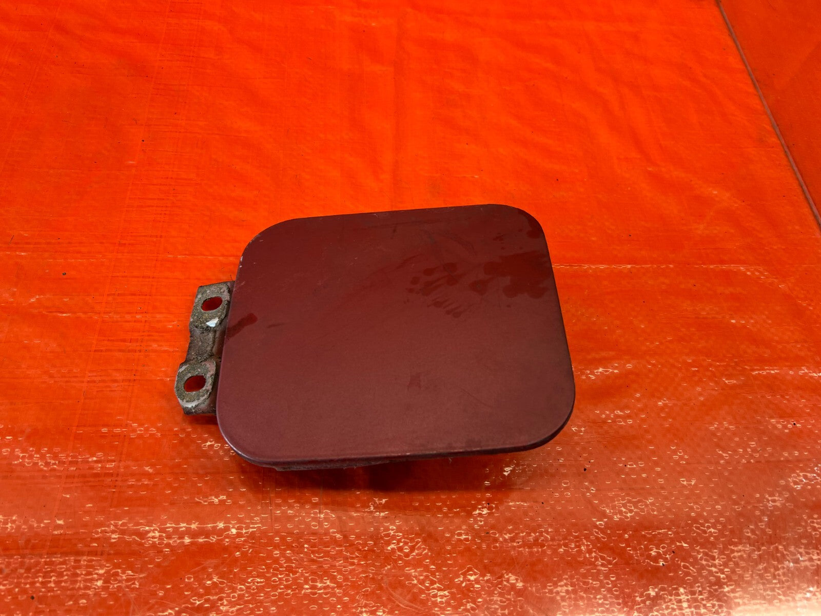 88 91 HONDA CRX   FUEL LID / GAS CAP COVER   RED COLOR   OEM FACTORY #1570