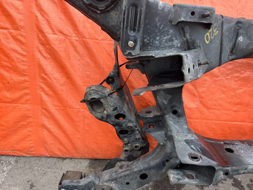 08 15 INFINITI G37 COUPE & CONVERTIBLE   REAR SUBFRAME CROSSMEMBER K FRAME   3206