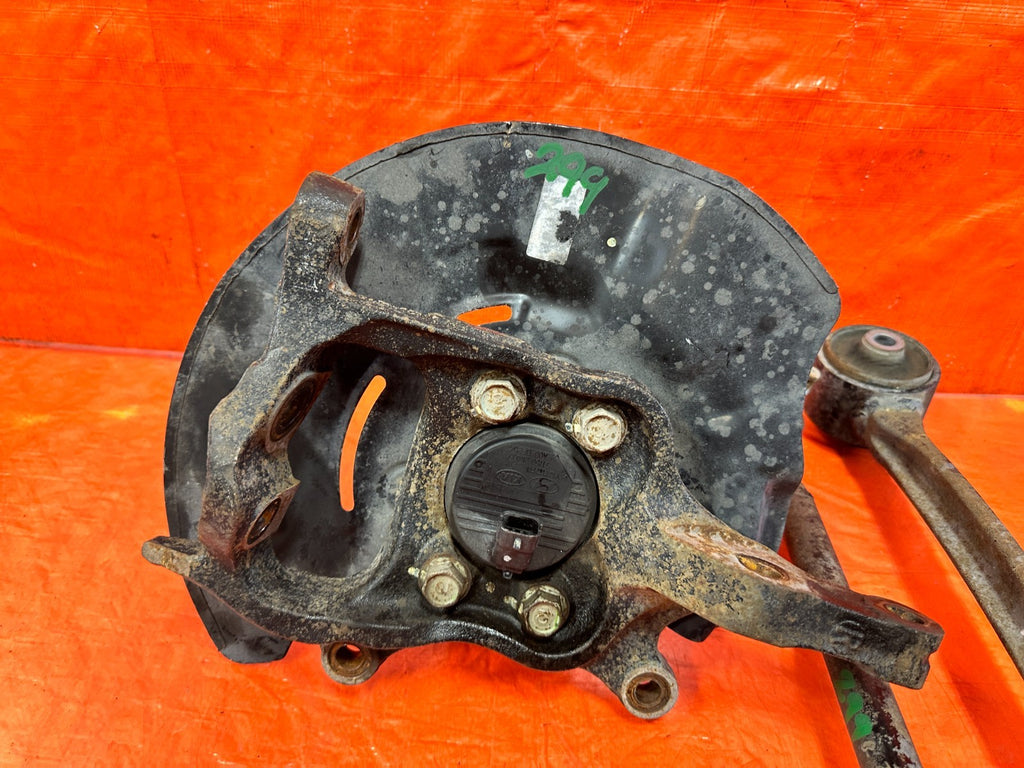 12 16 HYUNDAI GENESIS COUPE  RIGHT FRONT SPINDLE KNUCKLE HUB & ALL ARMS OEM #2996