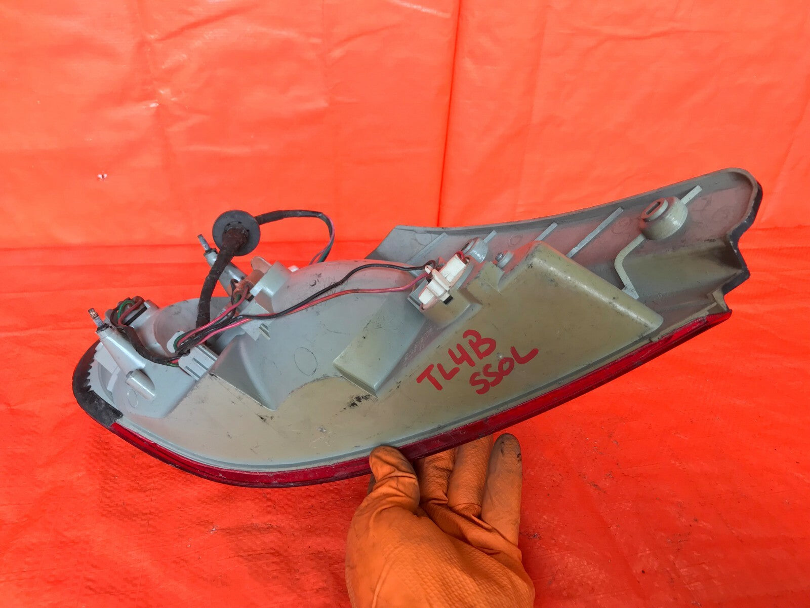 OEM 2002 2003 2004 KIA SPECTRA   SEDAN   PASSENGER RIGHT TAIL LIGHT LAMP 02 0310