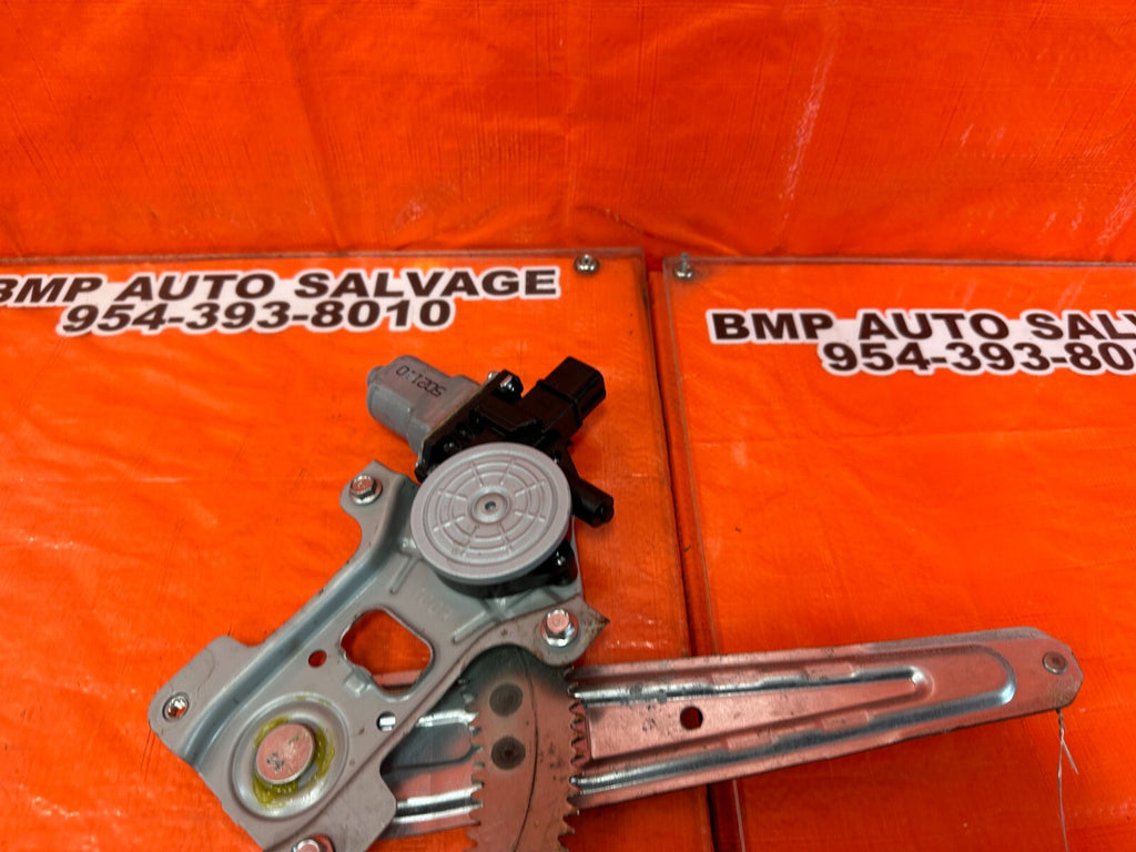15 21 SUBARU WRX & STI PASSENGER RIGHT REAR   WINDOW REGULATOR W/ MOTOR OEM #1807
