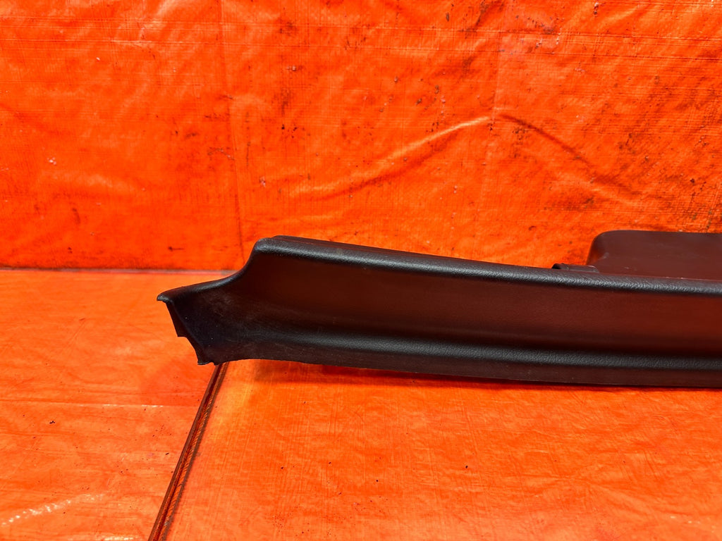 90 91 HONDA CIVIC HATCHBACK   REAR HATCH TAILGATE TRIM PLASTIC COVER OEM 32513