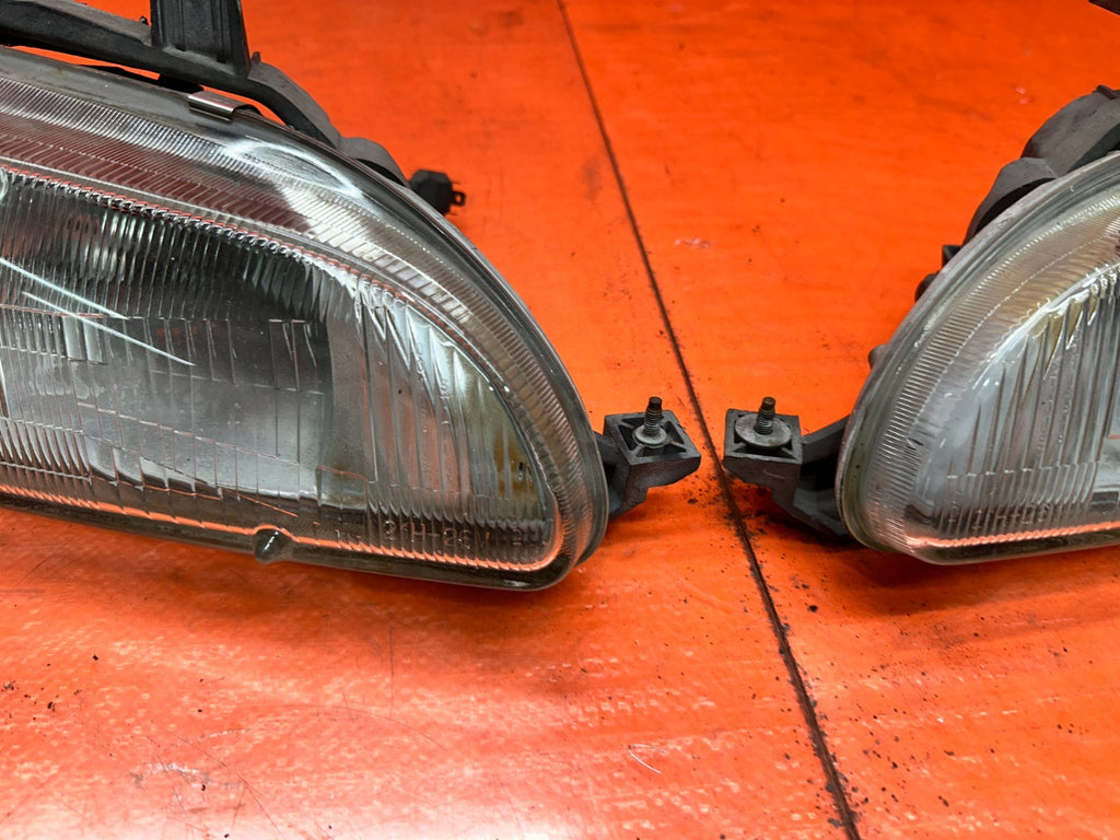 92 95 HONDA CIVIC 2D 3D   HEADLIGHTS LAMPS W/ CORNER LAMPS STANLEY   OEM #3337