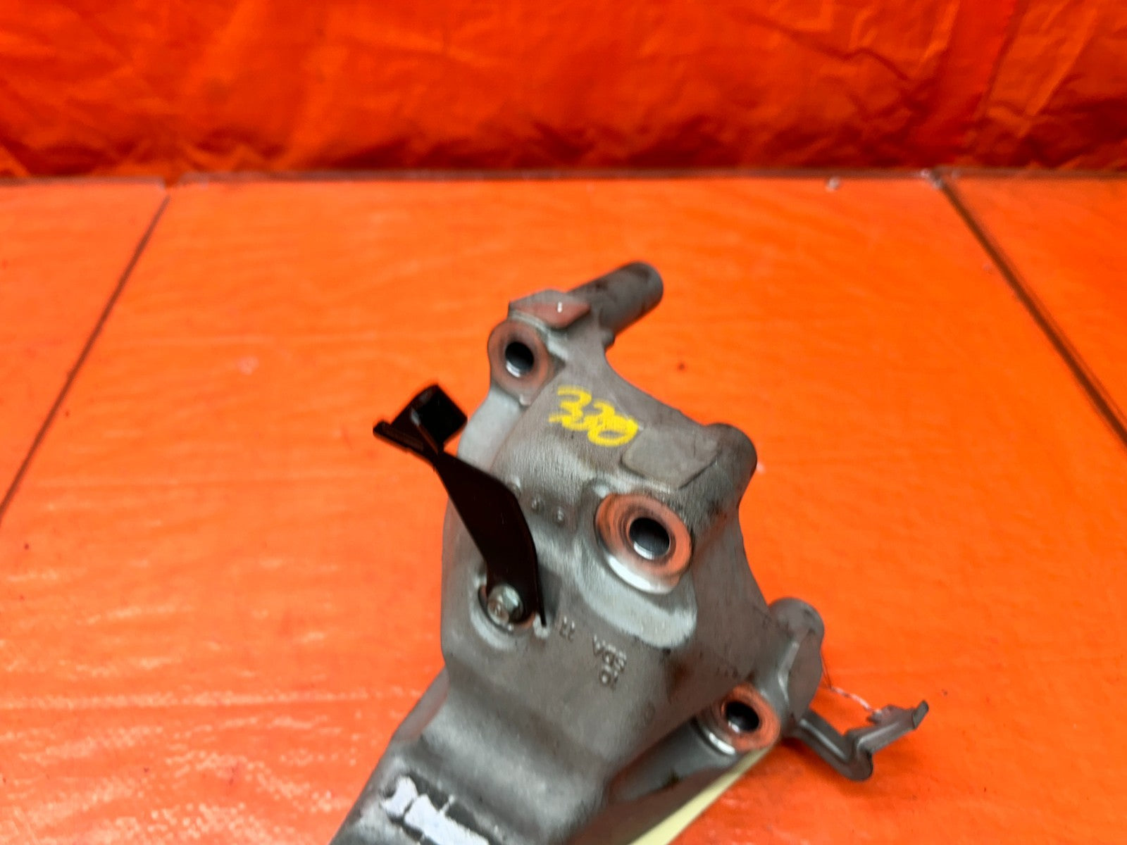 04-05 ACURA TSX 2.4L K24A2 ALUMINUM ENGINE MOTOR MOUNT BRACKET OEM #338-27