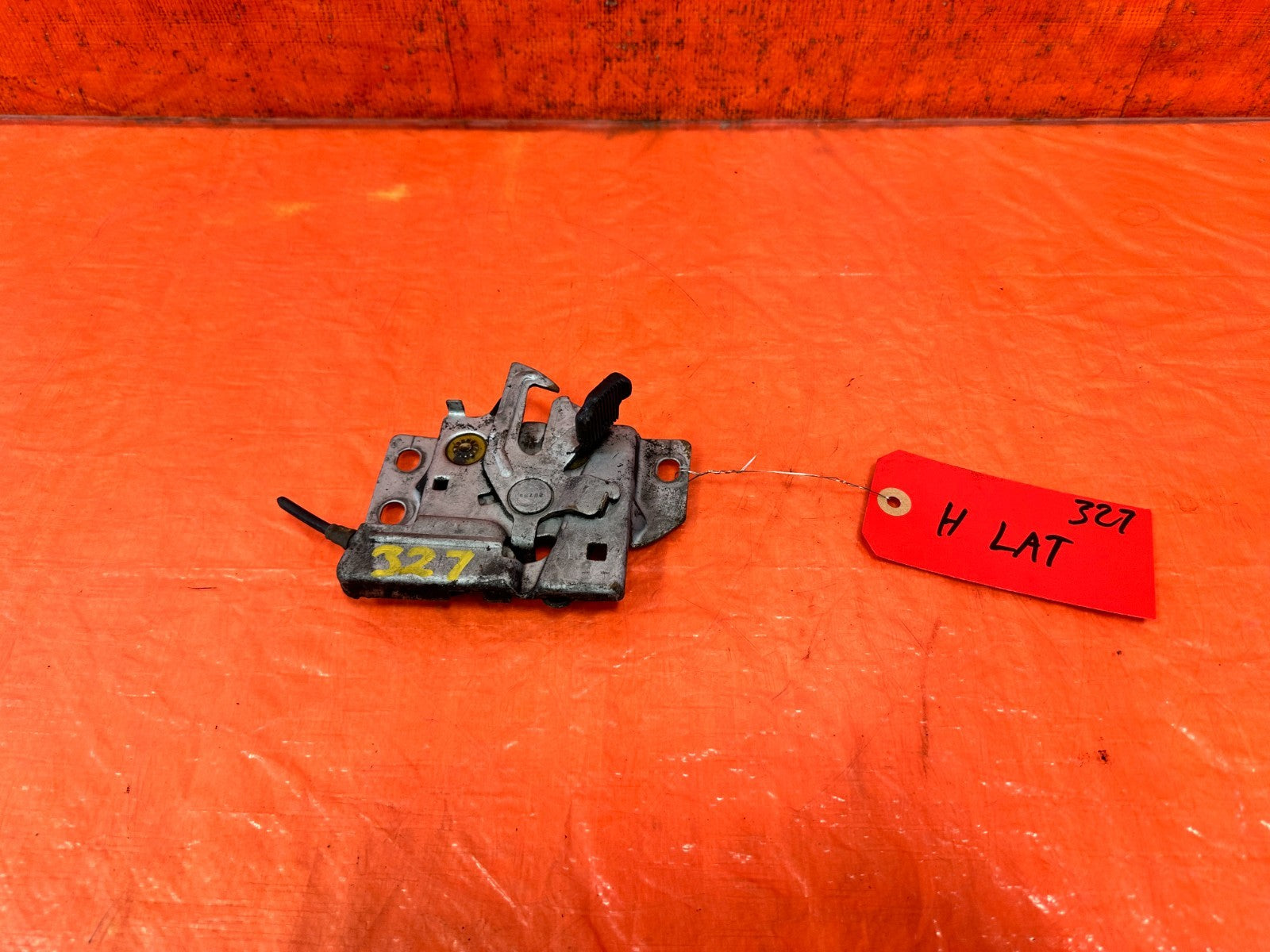 92 95 HONDA CIVIC   HOOD LATCH LOCKING MECHANISM LOCK   OEM FACTORY #3270