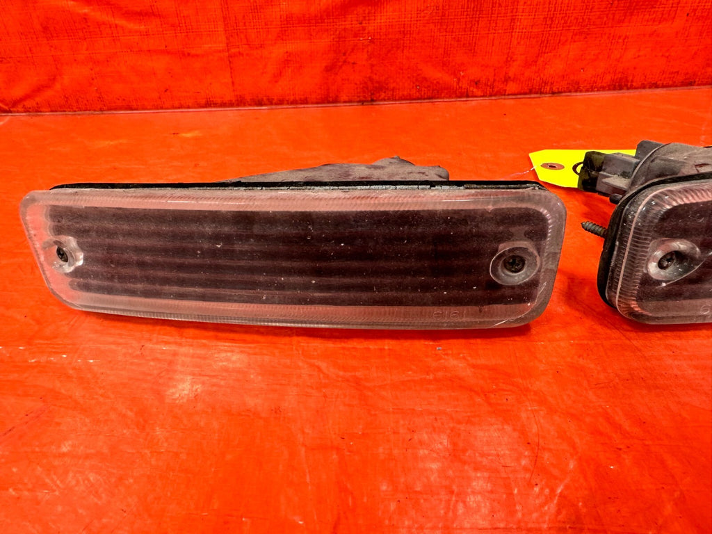 88 89 HONDA CRX   AFTERMARKET FRONT BUMPER LIGHTS   #2774