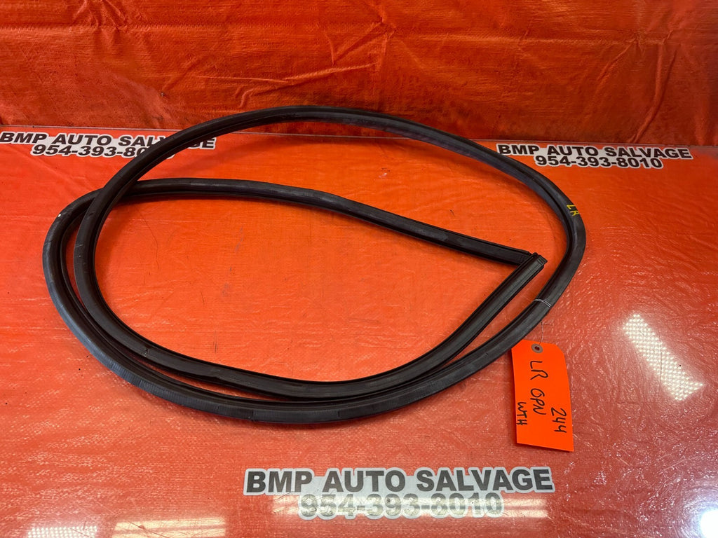 07 09 LEXUS ES350   CHASSIS TO DOOR OPEN TRIM GASKET LEFT REAR   OEM #2449
