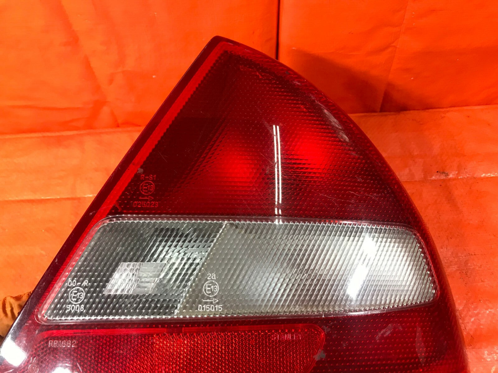 OEM 1997 1998 97 98 MITSUBISHI MIRAGE PASSENGER RIGHT OUTER TAIL LIGHT LAMP R RH3