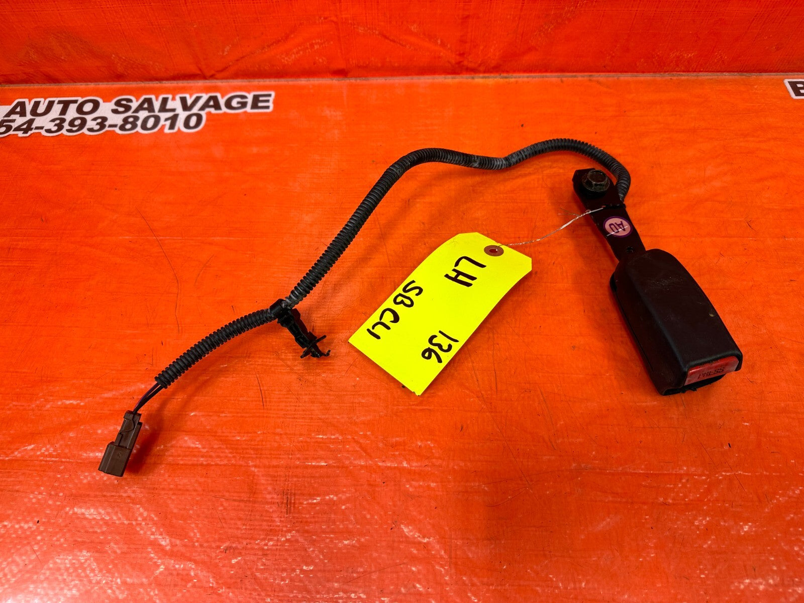 97 01 HONDA PRELUDE   DRIVER LEFT FRONT SEAT BELT CLIP BUCKLE   OEM FACTORY #1366