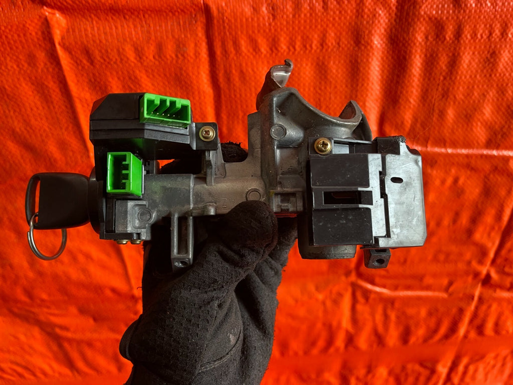 2003 03 HONDA CR V   MANUAL STICK SHIFT EX MODEL ONLY   KEY IGNITION SWITCH OEM6