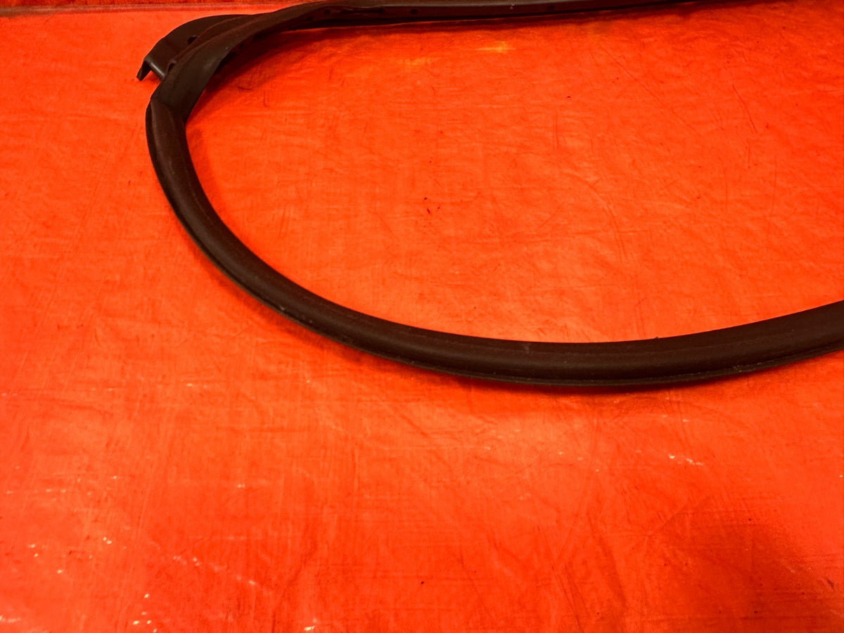 04-08 ACURA TSX - DRIVER LEFT REAR DOOR WEATHER STRIP TRIM SEAL GASKET OEM 3047