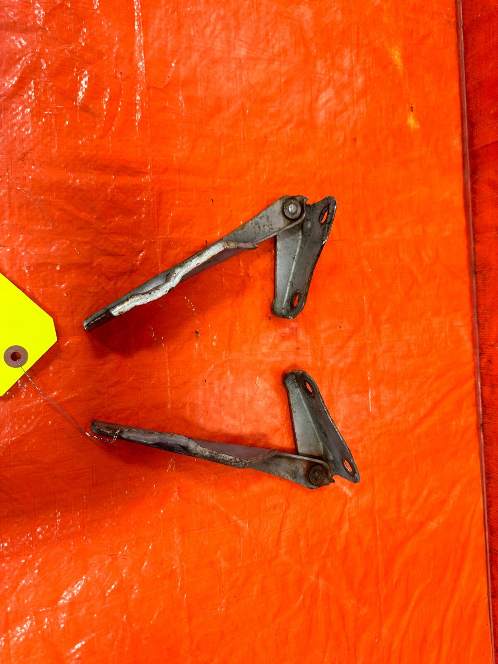 88 91 HONDA CRX & CIVIC HATCH   HOOD HINGE SET   LEFT AND RIGHT HINGES OEM #2776